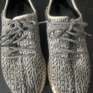 YEEZY Adidas Men Size 13